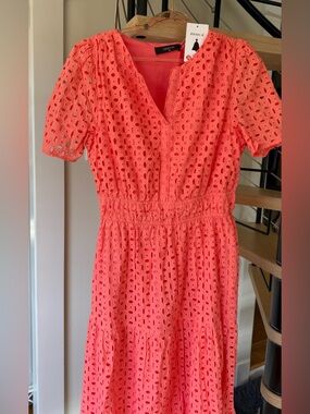 💖 Zesica Coral Eyelet Midi Dress - Size M